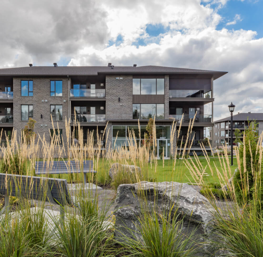 Saint-Mathieu-de-Beloeil – s/primoimmo/sg/Condo-luxueux-Saint-Mathieu-de-Beloeil-01.jpg